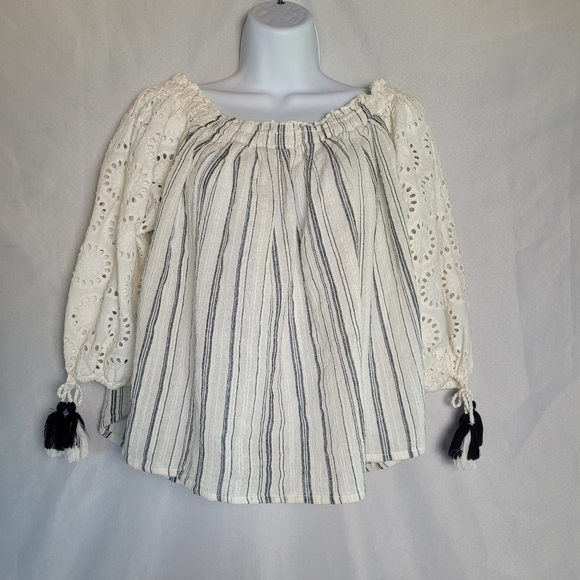Sundance Quiet Allure Off Shoulder Eyelet Tassels Boho 3/4 Sleeve Top Size L - Picture 1 of 8